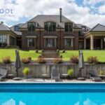 Top Swimming Pool Maintenance Companies for a Sparkling Weekend Upgrade
